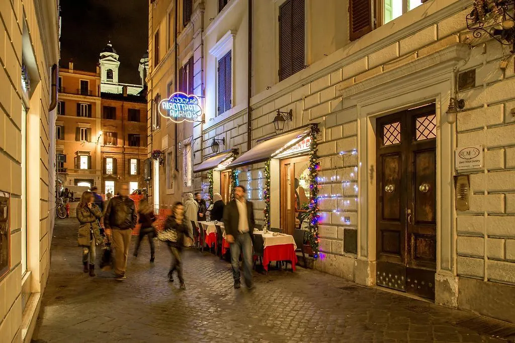 Apartment Attico Delle Carrozze Italy